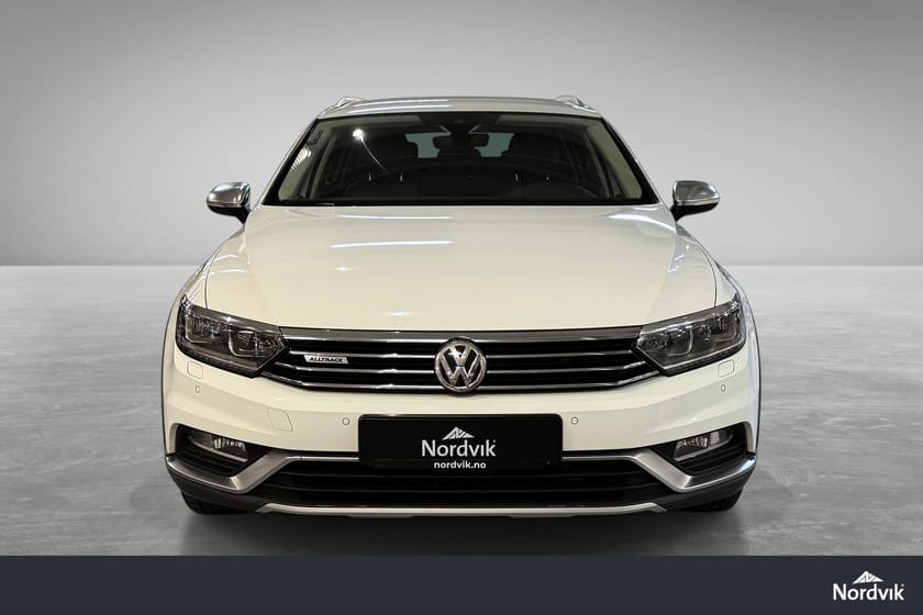Bilde 2 av Volkswagen Passat Alltrack 190 hk diesel/Automat/4x4/Dieselvarmer/Krok/ACC/Skinn