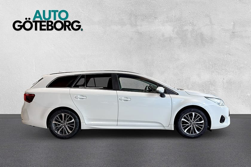 Bild 3 av Toyota Avensis Kombi 1.8 Valvematic Active Plus Drag 2-Ägare Välservad