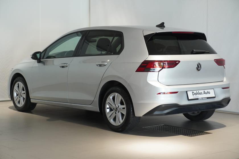 Bilde 4 av Volkswagen Golf 8 life   110etsi     dsg