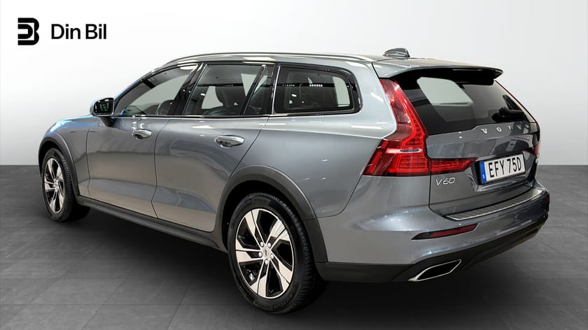 Bild 3 av Volvo V60 Cross Country D4 AWD Geartronic 190 Momentum Drag