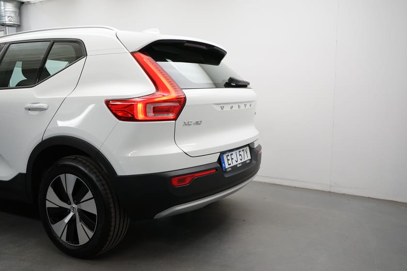 Bild 3 av Volvo XC40 T5 Twin Engine Momentum Edition, Dragkrok