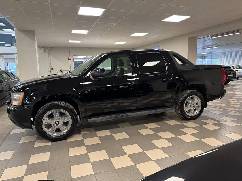 Bild 1 av Chevrolet Avalanche 5.3 V8 E85 4WD Hydra-Matic 330 Hk Taklucka Drag