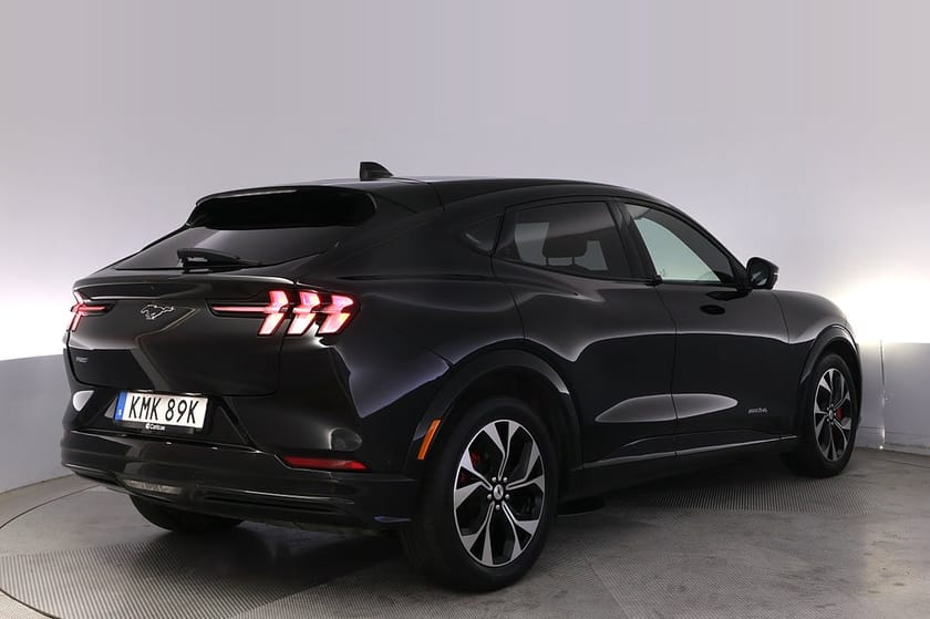 Bild 5 av Ford Mustang Mach-E Long Range AWD Pano B&O 360 Nav Blis