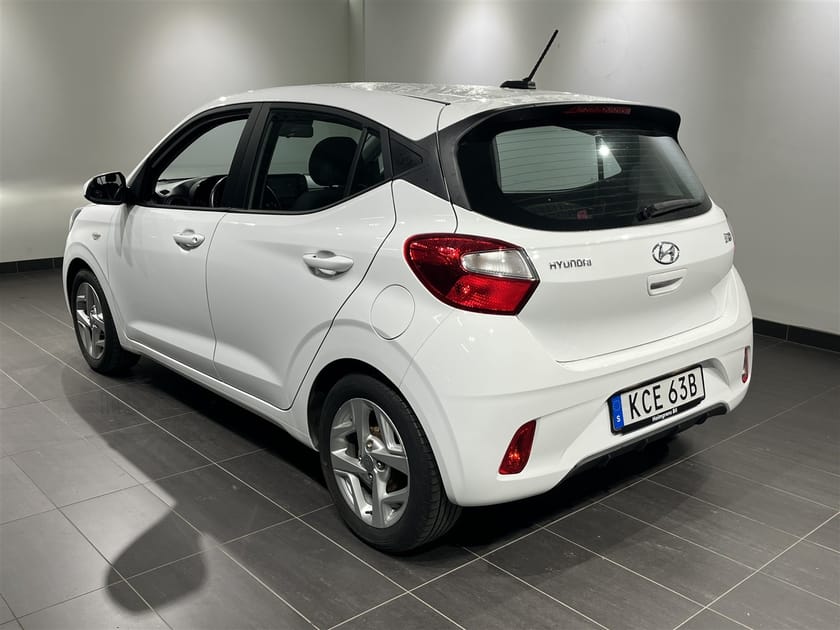 Bild 4 av Hyundai i10 I10, 1.0 Amt, Essential Rattvärme Handsfree Automat 2023