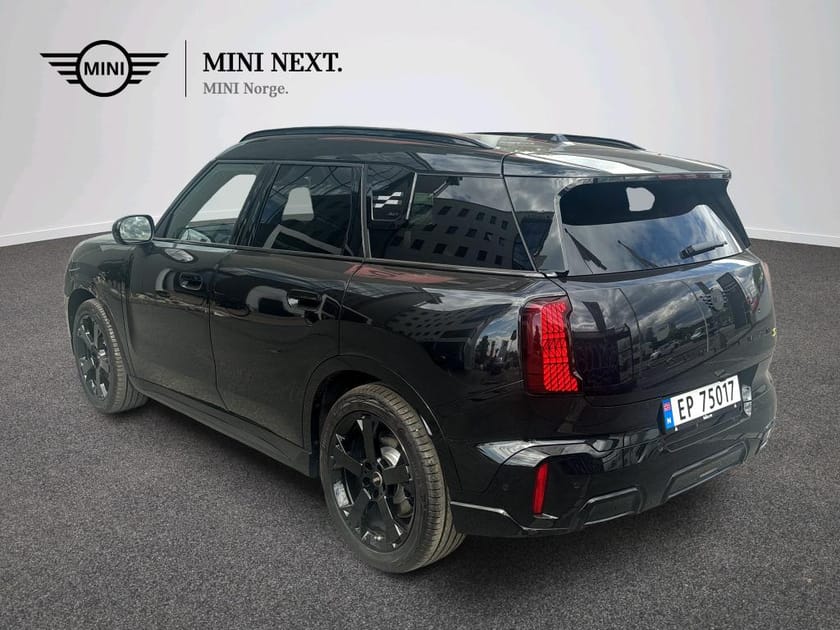 Bilde 5 av MINI Countryman SE ALL4 JCW Trim, Package L