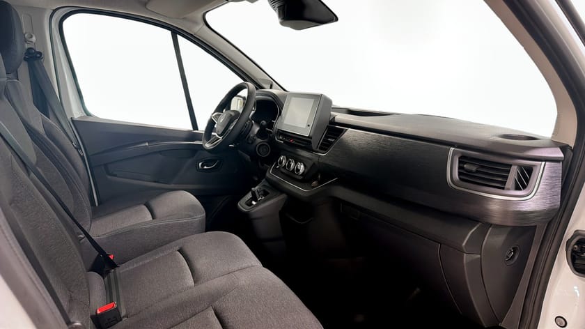 Bild 3 av Renault Trafic Skåpbil L2H1 NORDIC LINE DCI 150 AUTOMAT BVA9