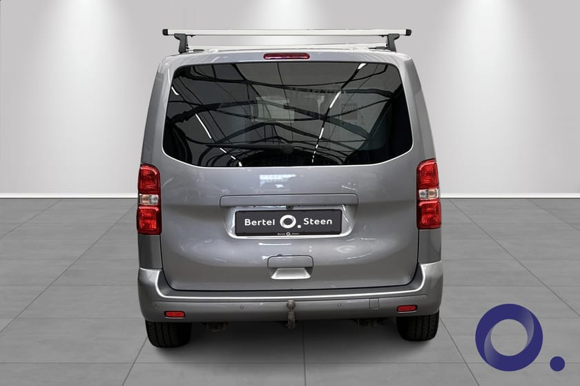 Bilde 5 av Peugeot e-Expert Mester L2 75 kWh, Innredning ,Hengerf, Godt utstyrt!