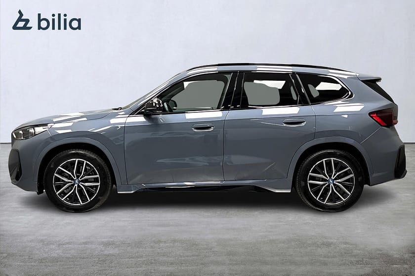 Bild 4 av BMW iX1 xDrive30 xDrive30-M Sport-Rattvärme-Dragkrok-Head up-H&K