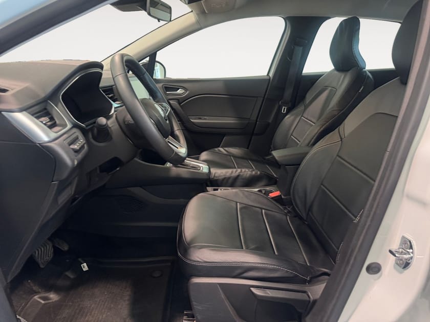 Bild 5 av Renault Captur E-TECH Plugin-Hybrid 160 Zen  Cockpit Sensorer DEFA 160hk