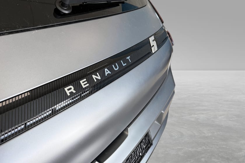 Bilde 5 av Renault 5 E-Tech 52 kWh 52Kwt/ Roland-Garros/ Utstillingsbil/ CarPlay/ Acc/ ++