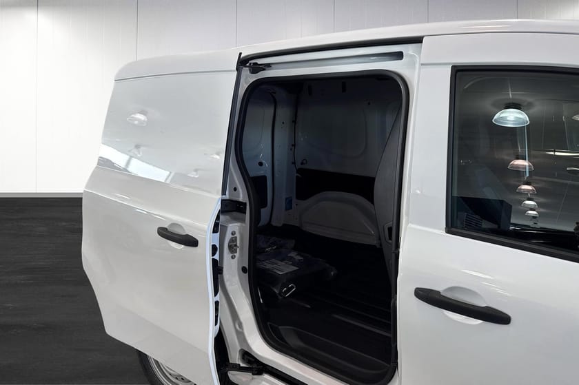 Bild 2 av Mercedes-Benz eCitan
