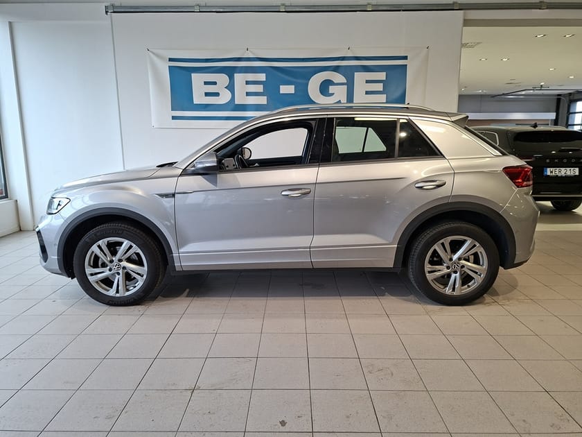 Bild 2 av Volkswagen T-Roc R-LINE 1.5 TSI 150 HK Drag Backkamera