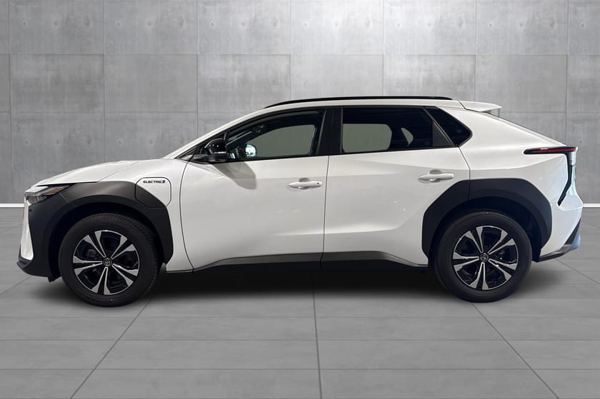 Bilde 2 av Toyota bZ4X Active Tech / AWD / Velholdt