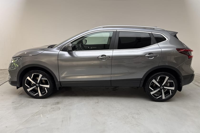 Bild 2 av Nissan Qashqai 1.3 DIG-T (160hk) Tekna 360 GPS Panorama