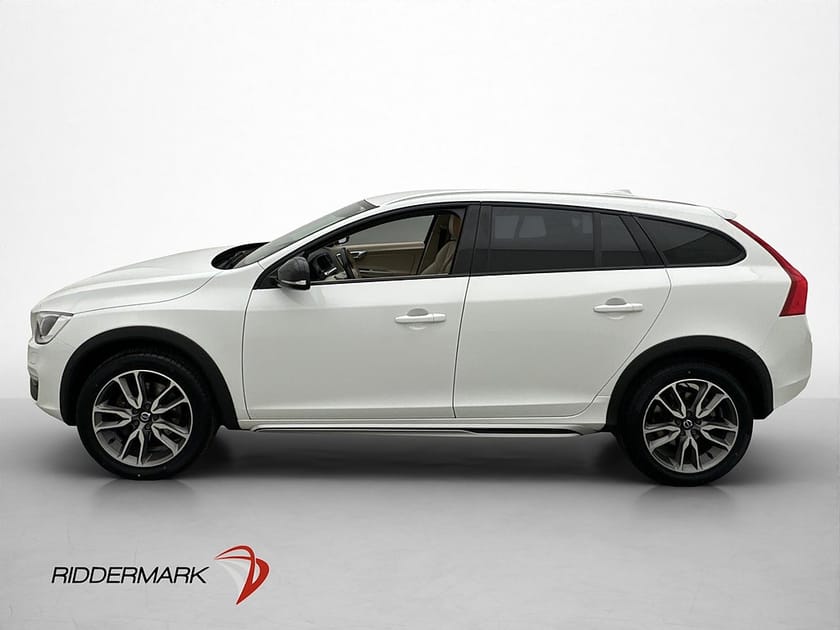 Bild 4 av Volvo V60 Cross Country D4 Summum H/K D-Värm Navi Skinn