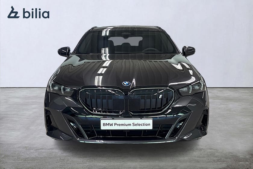 Bild 5 av BMW i5 xDrive40 Touring xDrive 40 M-Sport | DEMOBIL | Drag | B&W | 360