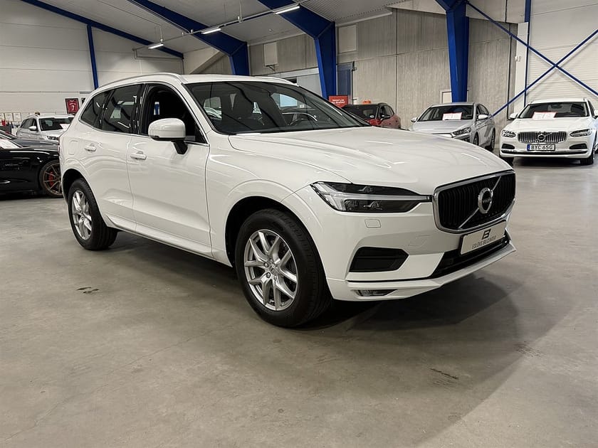 Bild 2 av Volvo XC60 B4 197 HK Momentum Advanced / Drag /