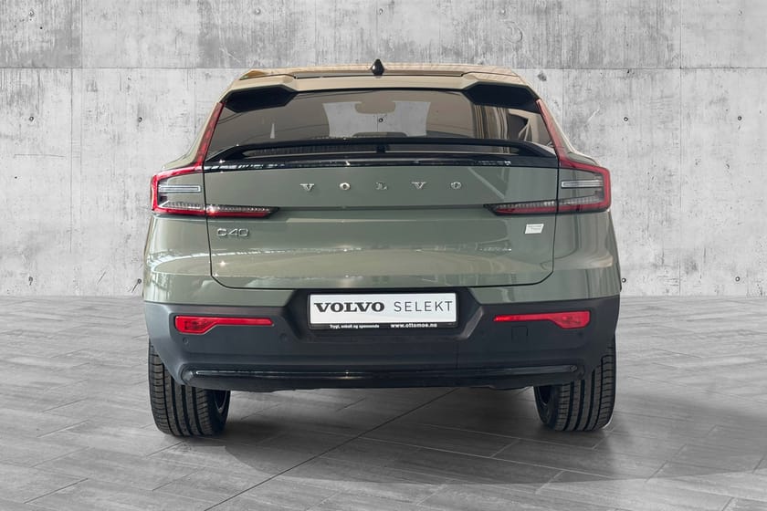 Bilde 4 av Volvo C40 Recharge Twin motor 408 hk Ultimate. 360/Soltak/Pixel lys/Krok/H&K Lyd