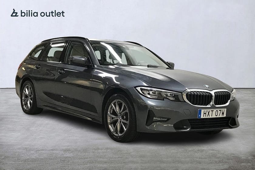 Bild 4 av BMW 320d xDrive Touring Steptronic Sport line 190hk Cockpit Navi
