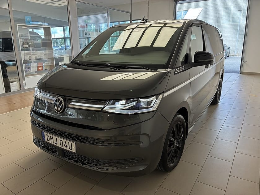 Bild 3 av Volkswagen Multivan eHybrid 4M T7 STYLE LÅNGT ÖVERHÄNG