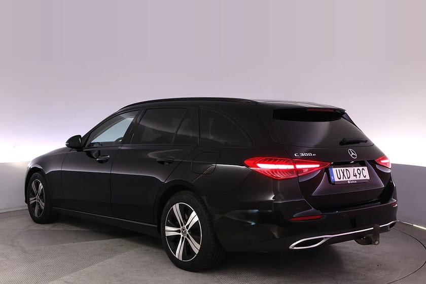 Bild 4 av Mercedes-Benz C 300 T e Avantgarde Kamera BSM Navi LED Drag