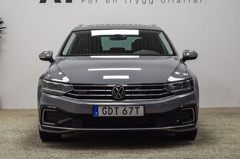 Bild 4 av Volkswagen Passat Sportscombi GTE Värmare Cockpit Drag B-kamera 4,99%