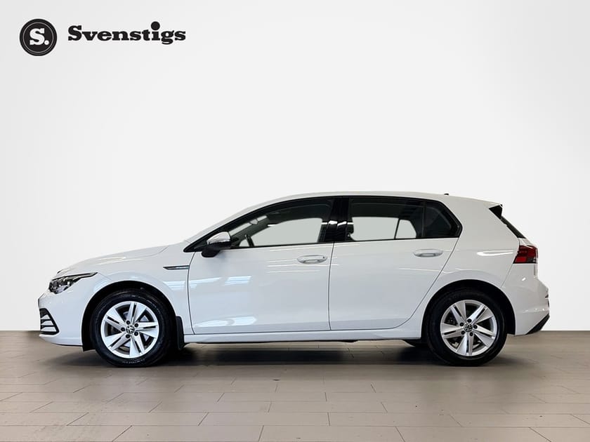 Bild 2 av Volkswagen Golf eTSI 150HK DSG DRAG VÄRMARE GPS