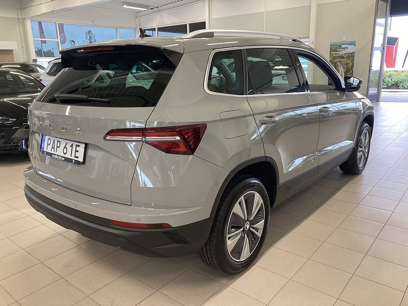 Bild 5 av Škoda Karoq Skoda 1,5TSI 150HK DSG Style Värmare B-kamera