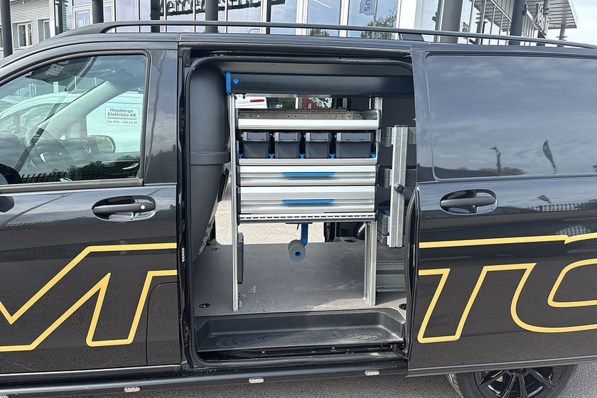 Bild 3 av Mercedes-Benz Vito 119 CDI 4x4 3.0t 9G-Tronic/ Välutrustad Demobil