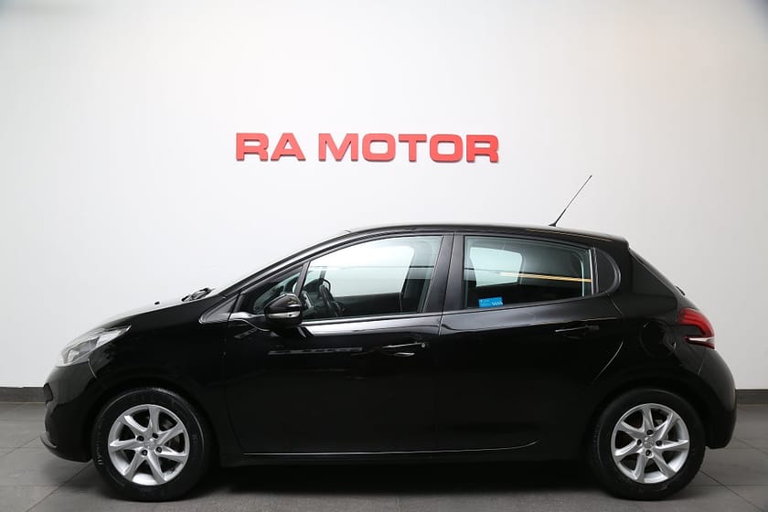Bild 3 av Peugeot 208 1,2 PureTech 82hk Active 5-dörrar Motorv Dragkrok