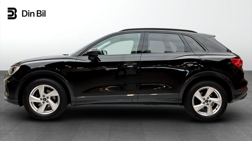 Bild 2 av Audi Q3 35 TFSI 150HK Carplay Black Optik