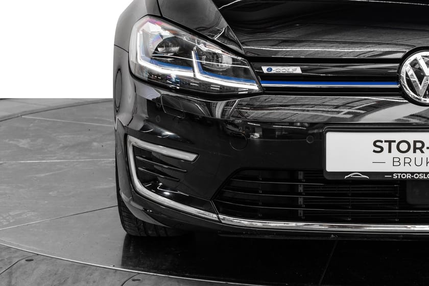 Bilde 2 av Volkswagen e-Golf Exclusive, Skinn, Kamera, Active Info,Tilstandsrapport