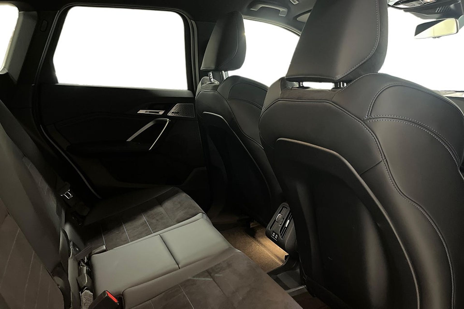 BMW X1 xDrive 30e M-Sport 2025, kuva 7/28