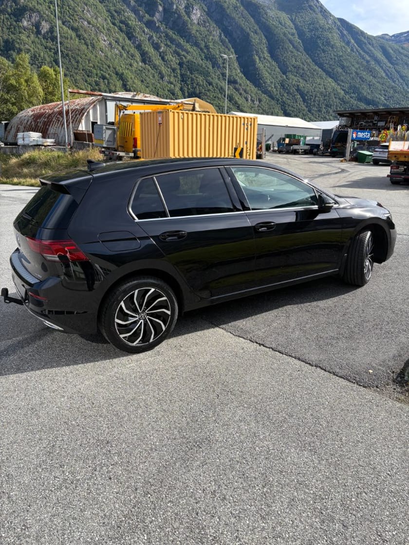 Bilde 4 av Volkswagen Golf eHybrid 8 style      dsg