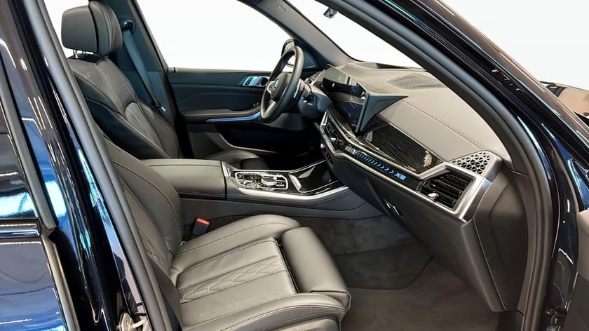 Bild 3 av BMW X5 xDrive50e M sport Business Drag Pano