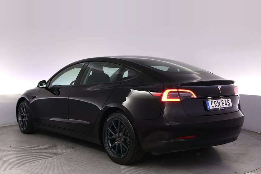 Bild 4 av Tesla Model 3 Long Range AWD Refresh Autopilot Pano
