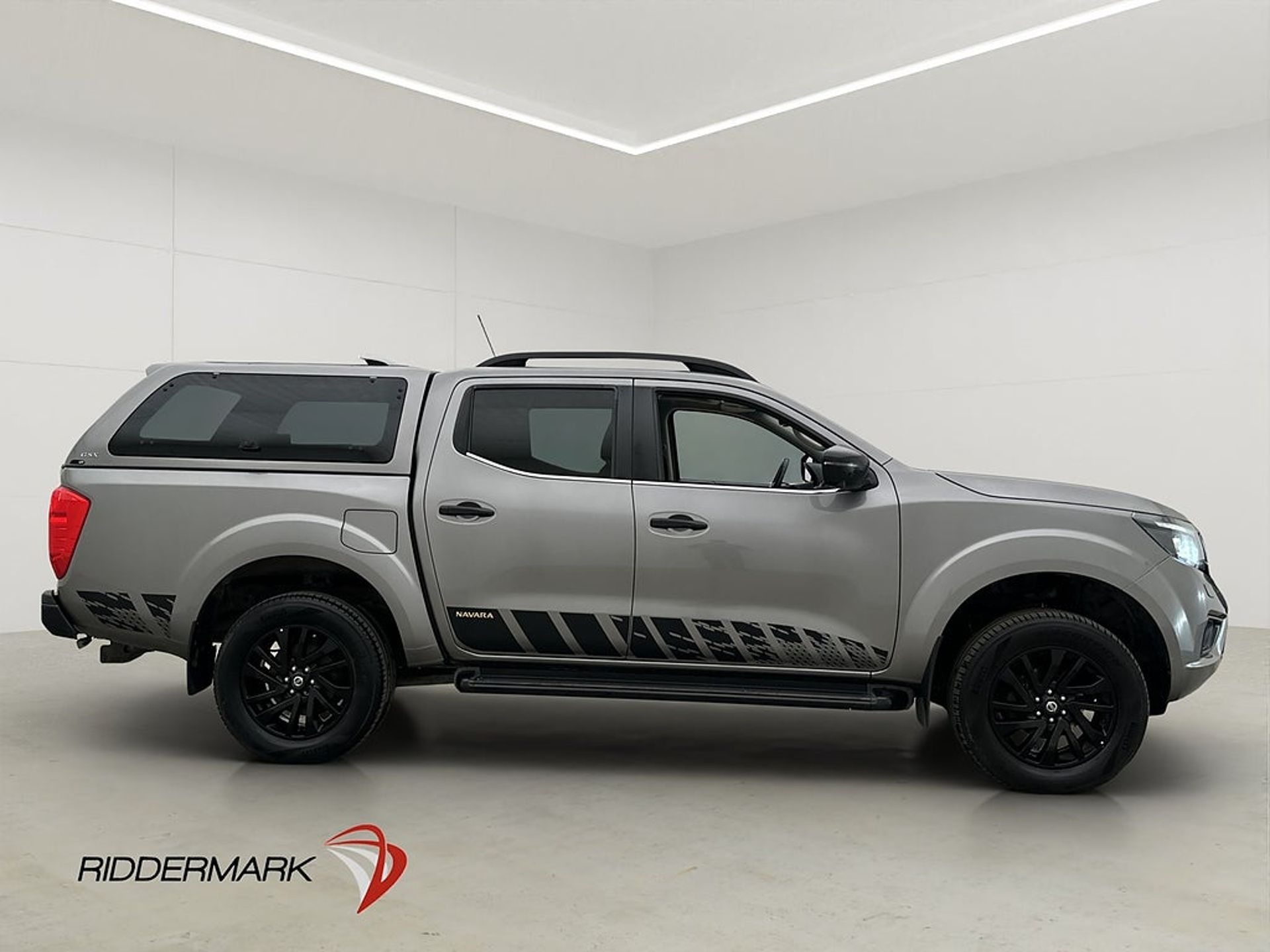 Nissan Navara 2019, bild 2/10