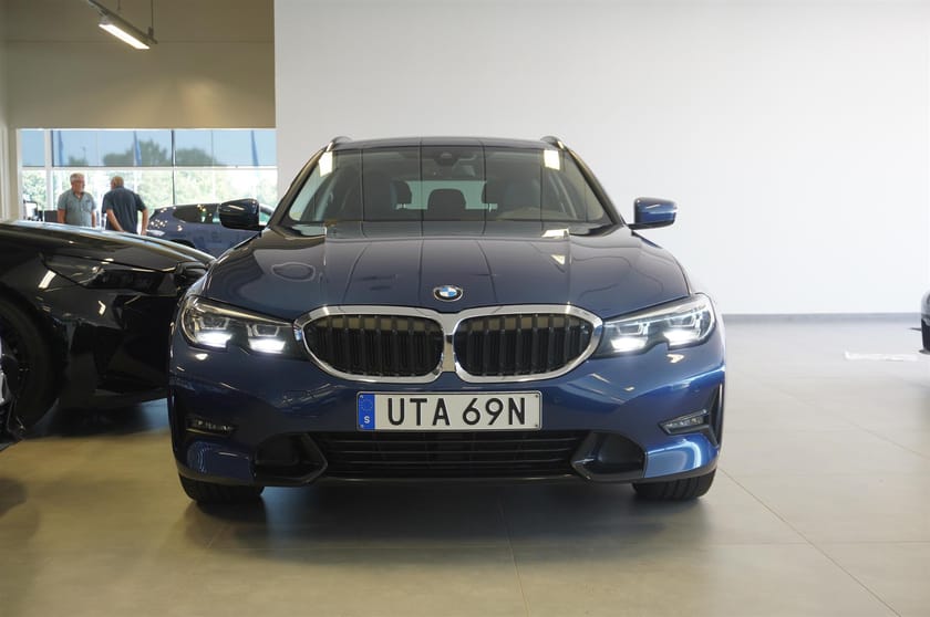 Bild 2 av BMW 320d xDrive Touring Kamera Drag Rattvärme