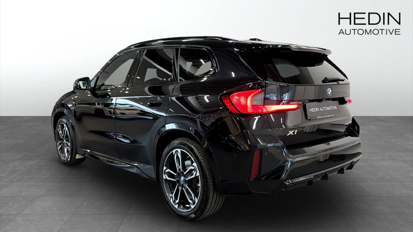 Bild 2 av BMW X1 xDrive25e xDrive 25e M Sport H/K Drag