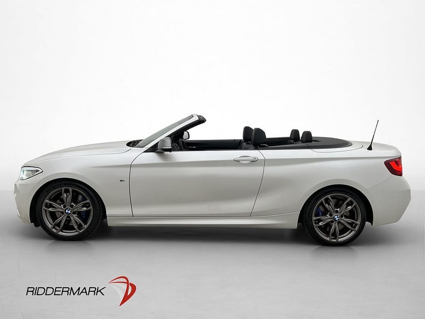 Bild 5 av BMW M235i Convertible 326hk Sportbromsar Navi H/K Sv.Såld