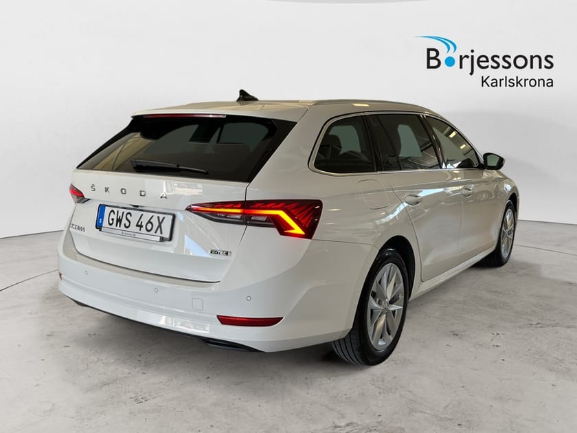 Bild 3 av Škoda Octavia Kombi 1.0 TSI e-TEC DSG Sekventiell, 110hk, 2023 7 växla