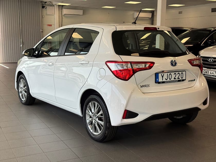 Bild 5 av Toyota Yaris Hybrid e-CVT Räntekampanj 3,99% Kamera