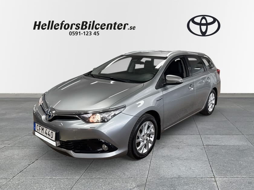 Bild 1 av Toyota Auris Touring Sports Hybrid TS 136hk Motorv Vhjul Led ramp