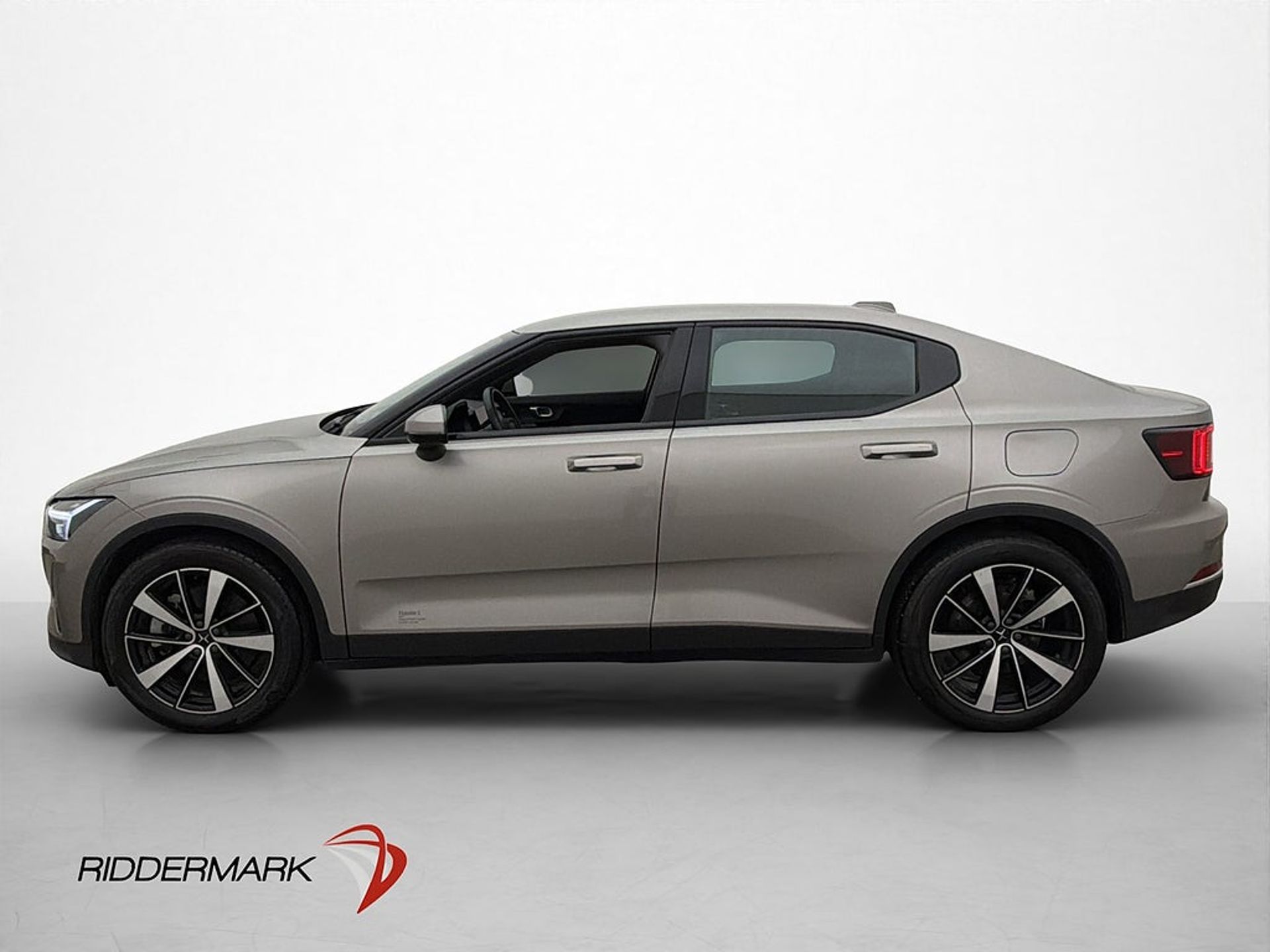 Polestar 2 Standard Range Single Motor 2022, photo 5/10