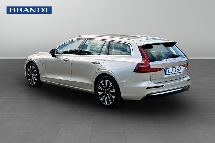 Bild 2 av Volvo V60 Recharge T6 Core Edition