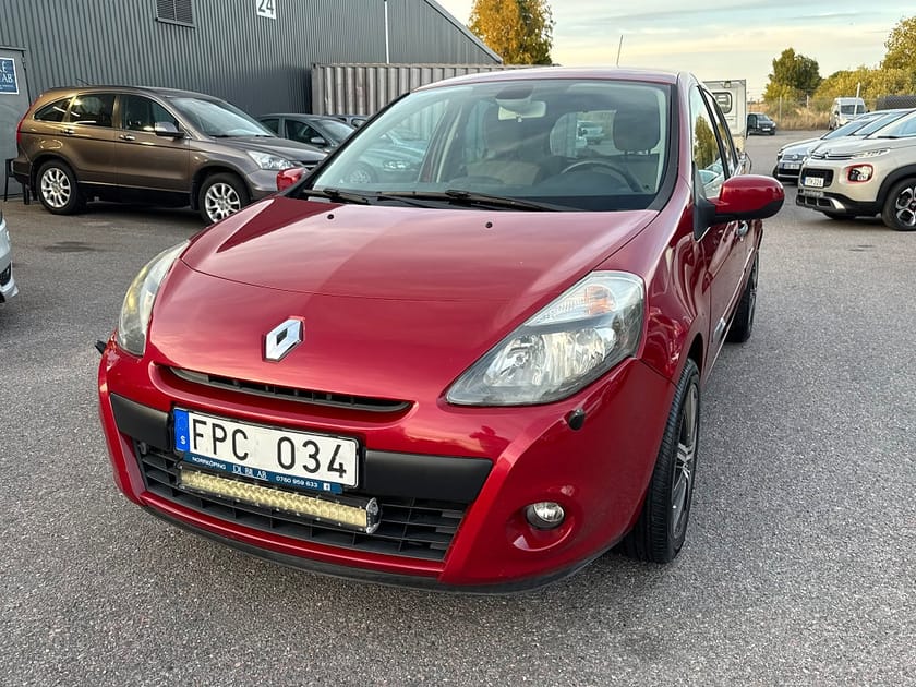 Bild 3 av Renault Clio  Halvkombi 1.2 E85 75hk|NYBESS|FULLSERVAD|MoV|