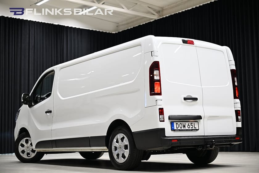 Bild 5 av Renault Trafic Skåpbil dCi 150HK L2 Inredd|LED|Drag|Värmare|Backkamera|Leasbar