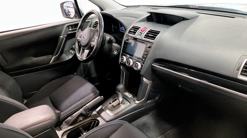 Bild 3 av Subaru Forester 2.0 4WD Lineartronic, 150hk INGEN GARANTI