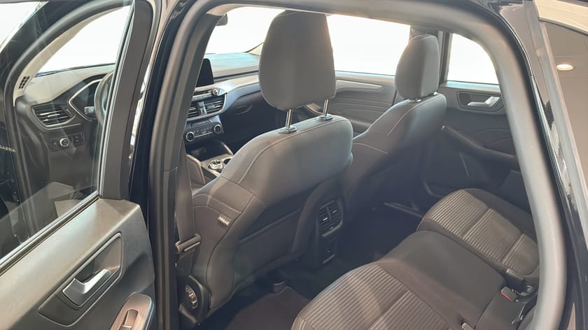 Bild 4 av Ford Kuga Plug-In Hybrid Titanium 225hk privatleasing fr. 4395 kr/mån