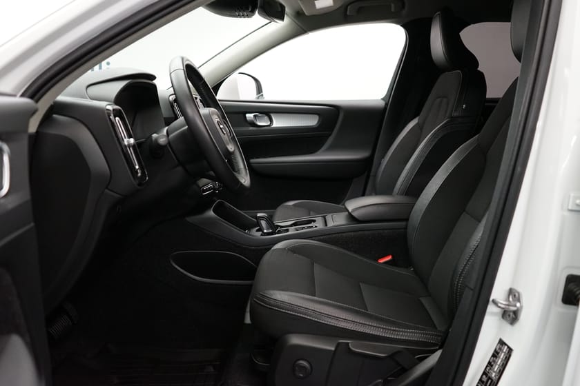 Bild 5 av Volvo XC40 D3 FWD Momentum Advanced Edition, Dragkrok